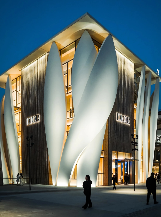 Contemporary luxury store architecture